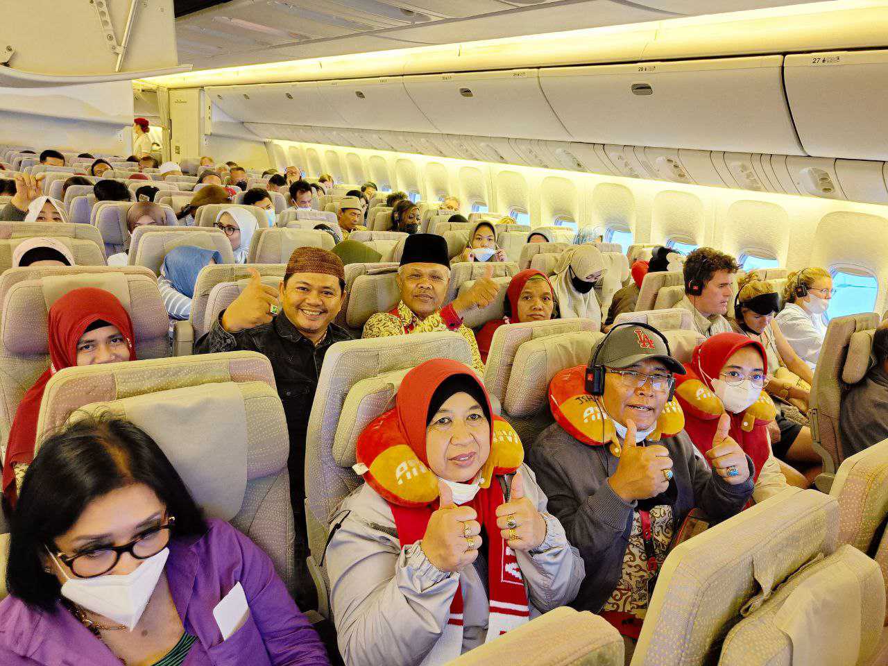 Daftar Umroh Dan Haji Plus Al Hijaz Travel  Jakarta Barat
